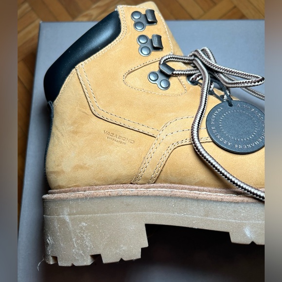 Vagabond Cosmo 2.0 Hiker - Picture 5 of 16